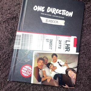 One Direction Yearbook - Limited Edition